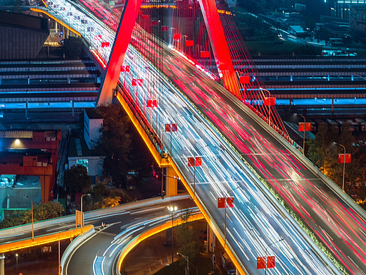 天府立交 |太阳神鸟与中国红的相遇