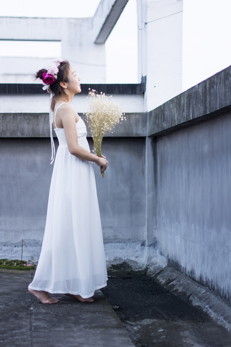 花与少女（图ZNTI4MzM4NzY=） - 人像摄影 - 站酷设计师465739788原创素材 - 站酷ZCOOL