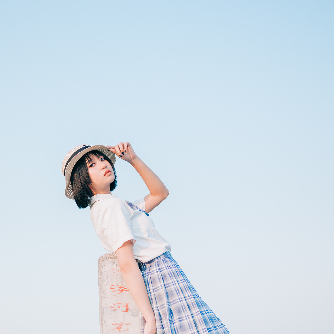 夏空（图ZMTc4NjA2MjEy） - 人像摄影 - 站酷设计师白日梦大熊菌原创素材 - 站酷ZCOOL