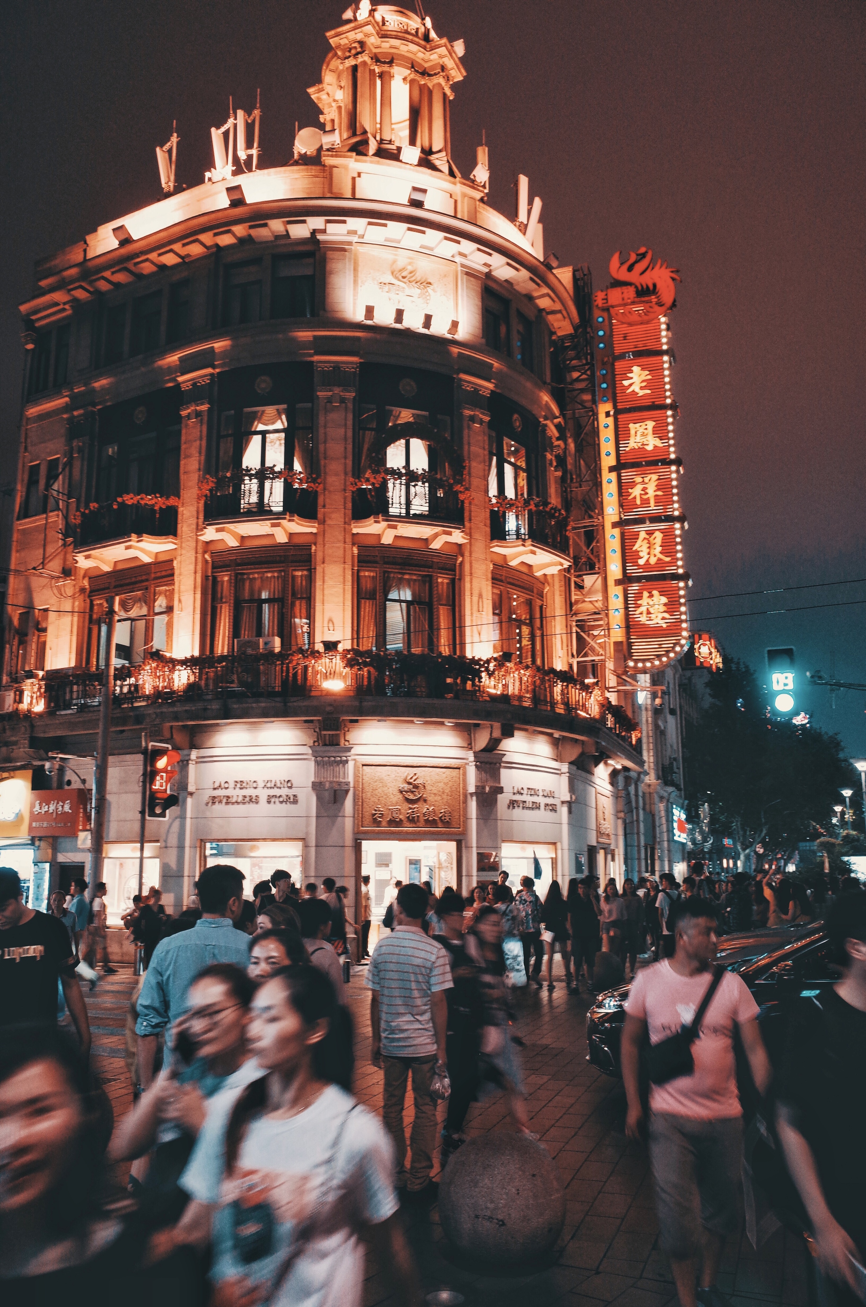 Shanghai's Nights(2017-2019)：上海新天地|摄影|环境/建筑|JedrecTsai - 原创作品 - 站酷 (ZCOOL)