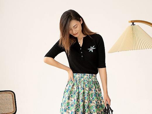 优雅轻盈碎花裙