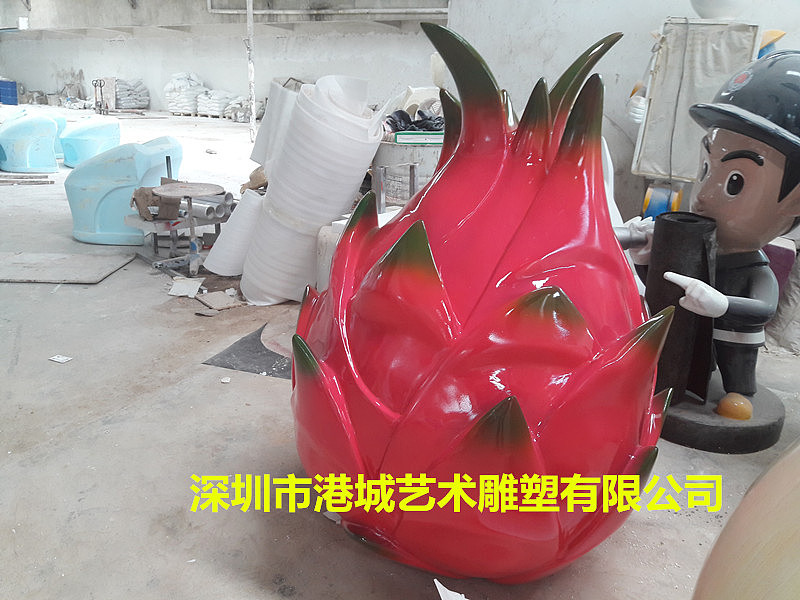 种植资源融合发展玻璃钢火龙果雕塑宣传农村文化环境