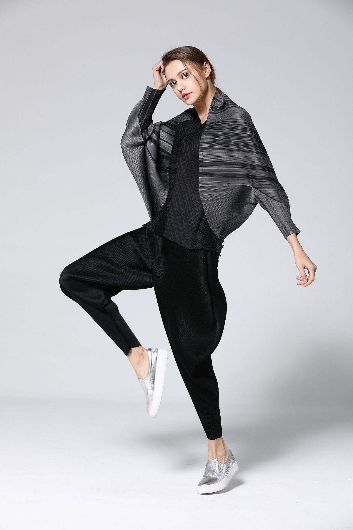 三宅一生服装拍摄原片