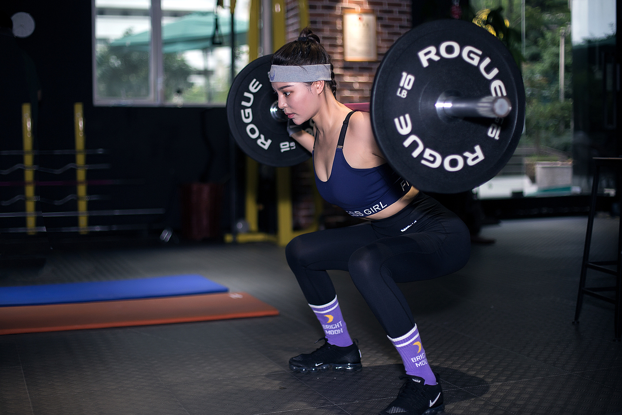 健身女孩人像（图ZMTY2NTU2MTM2） - 人像摄影 - 站酷设计师长乐宫原创素材 - 站酷ZCOOL