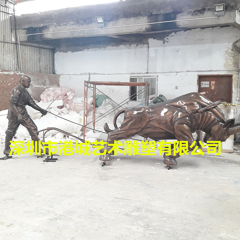 农村文化主题牛拉犁玻璃钢农耕大水牛雕塑模型道具