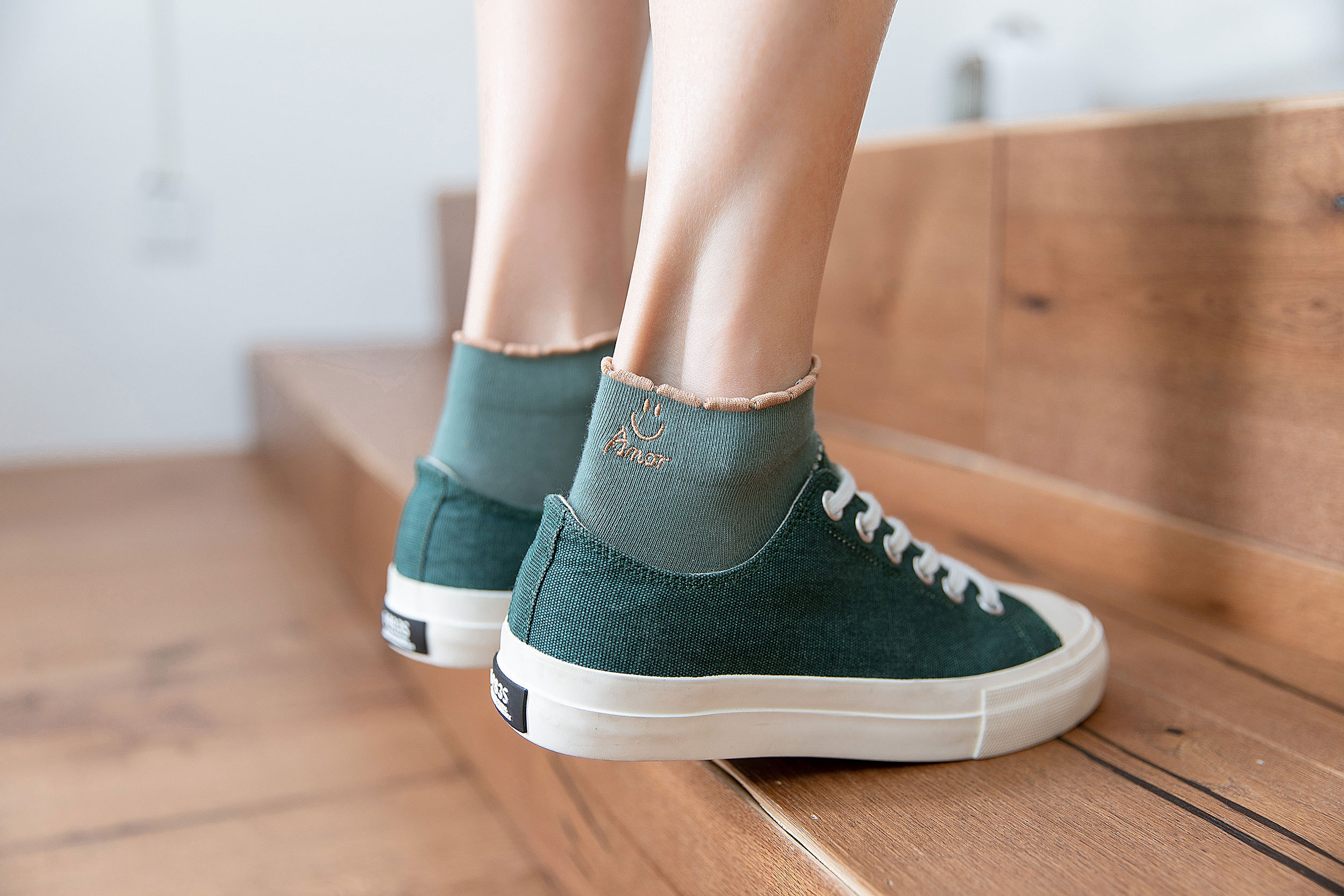 2020春夏女短袜刺绣后跟袜子可爱日系