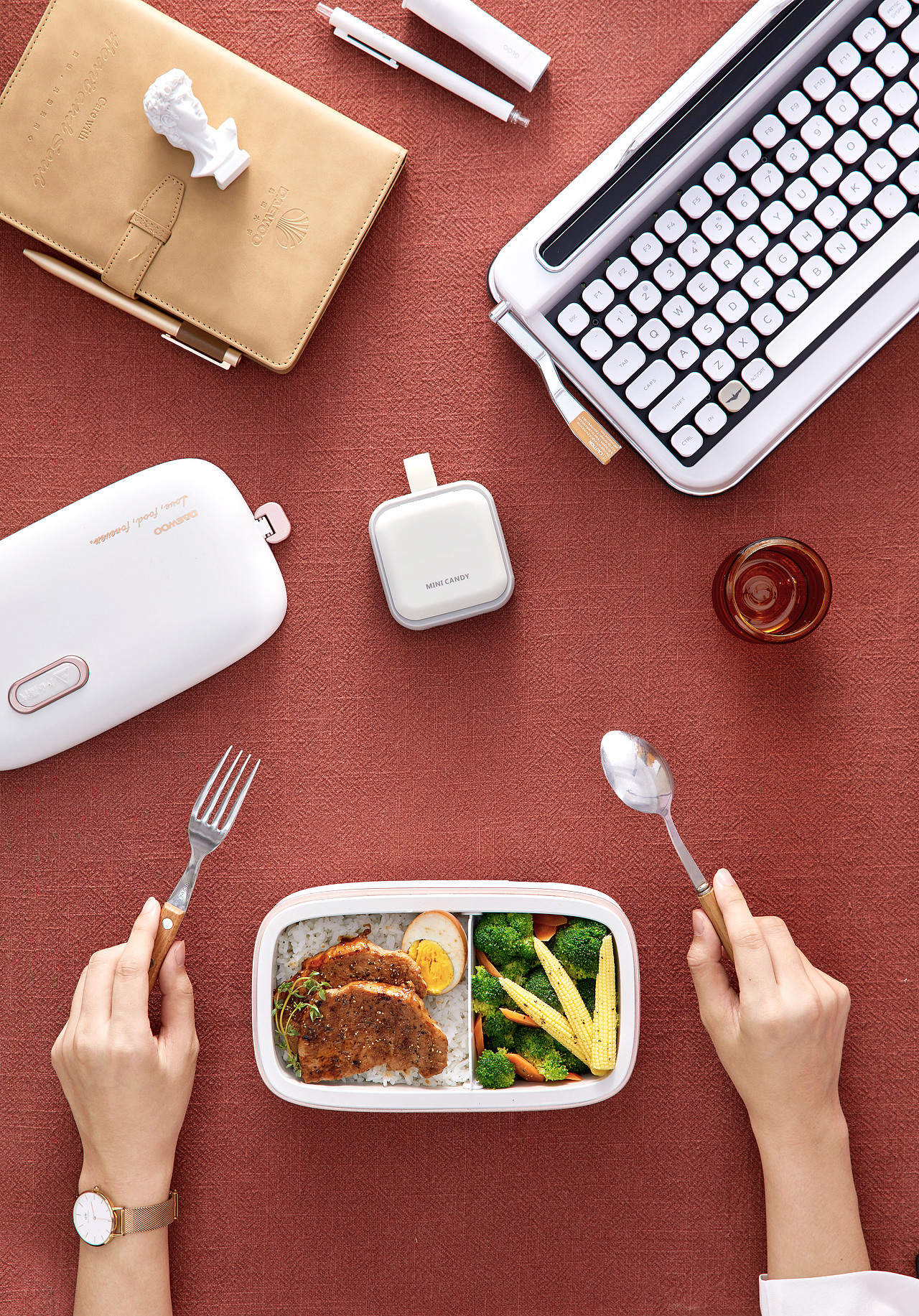 韩国大宇 DAEWOO 电热饭盒产品拍摄（图ZMjE3NDk4MTMy） - 产品摄影 - 站酷设计师半佛系摄影杰原创素材 - 站酷ZCOOL