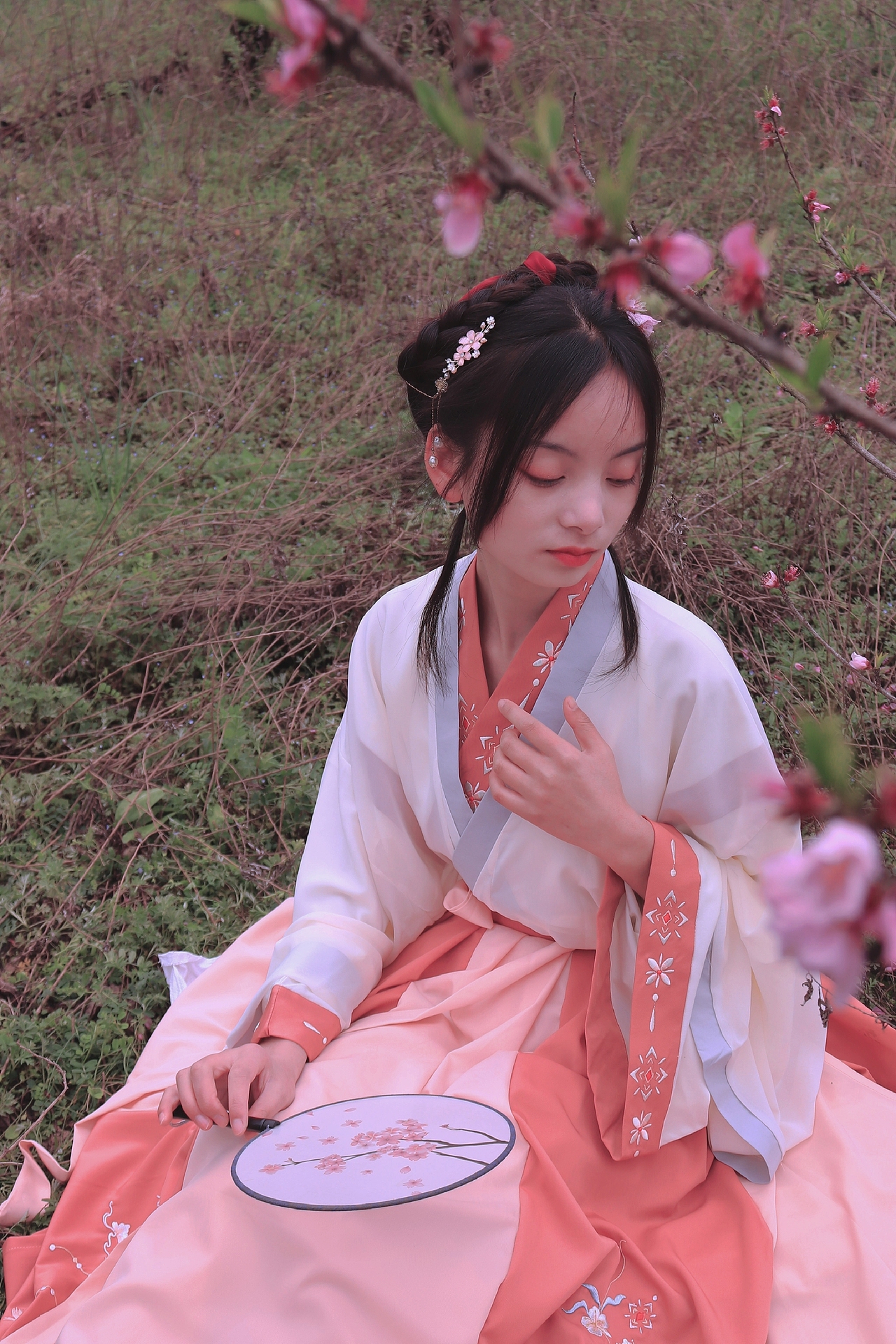 夭夭桃花凉（图ZMjQ5Nzg2MjI0） - 人像摄影 - 站酷设计师海浪与沙砾原创素材 - 站酷ZCOOL