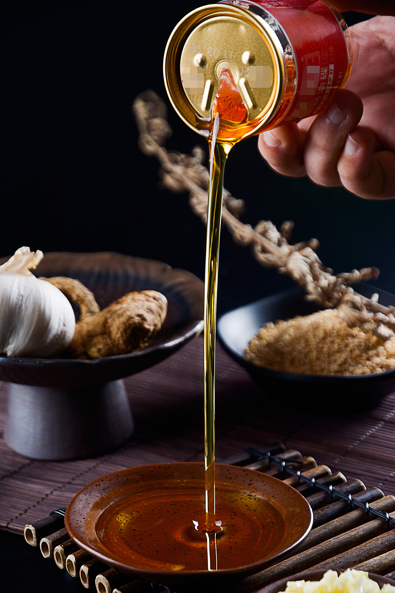 2020收官之作之火鍋油碟（蘸料）（圖ZMjM3NTAyMzgw） - 產(chǎn)品攝影 - 站酷設(shè)計(jì)師Zhanjiajia原創(chuàng)素材 - 站酷ZCOOL