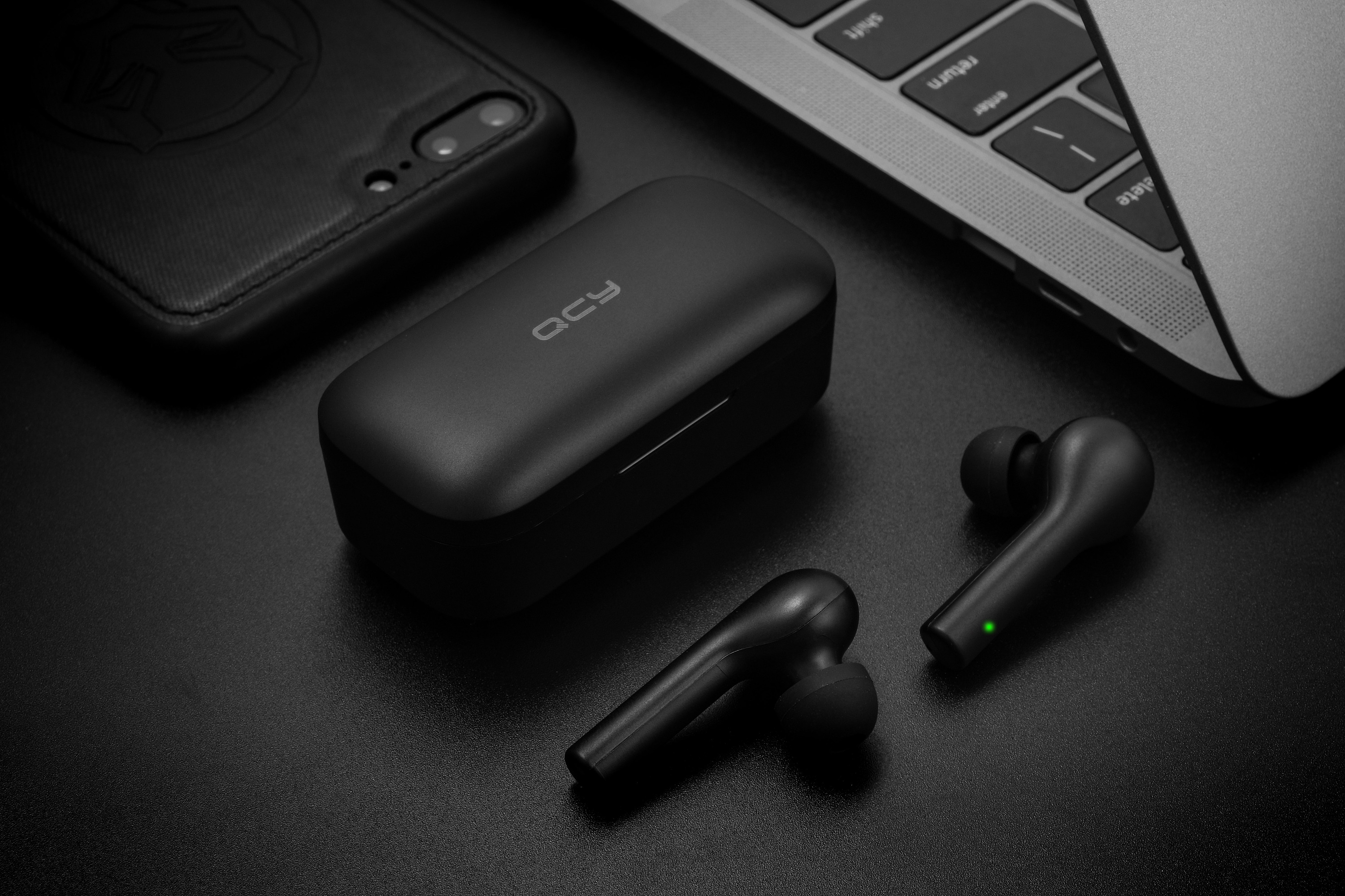 qcy t5真无线蓝牙耳机 产品静物摄影