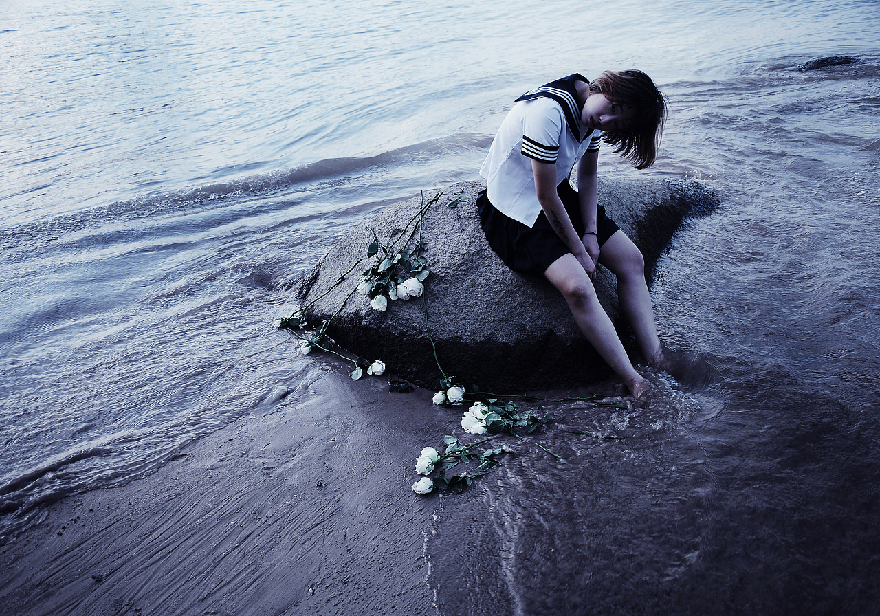 【海的这边，海的那边】（图ZNTA3NDMzNTY=） - 人像摄影 - 站酷设计师Tony恶魔的艺术馆原创素材 - 站酷ZCOOL