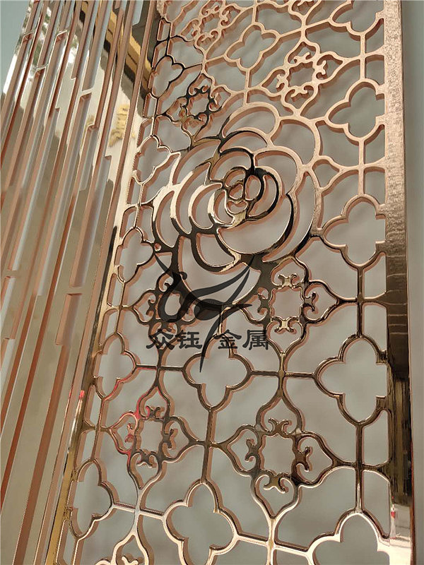 内蒙古酒店玫瑰金铝板雕花屏风铝艺镂空花格屏风