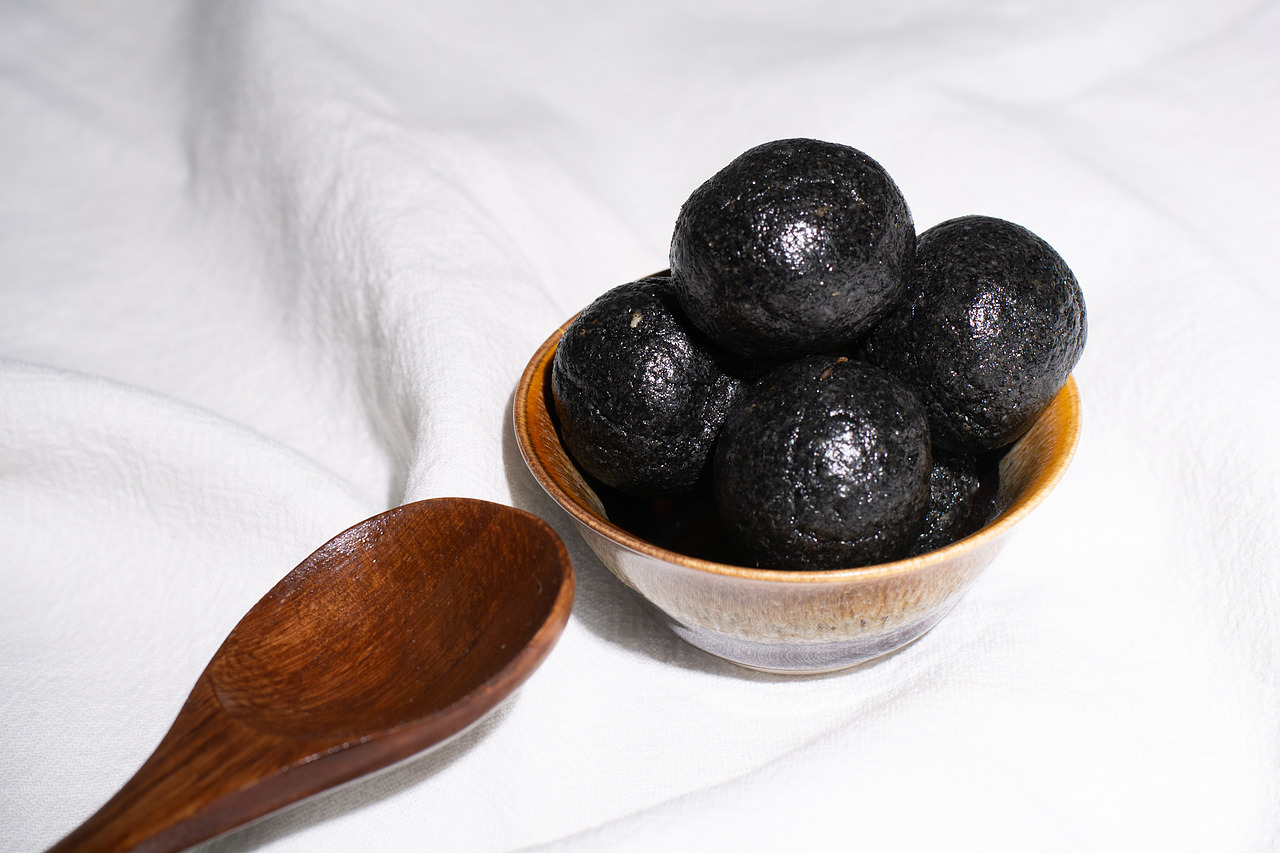 九蒸九晒黑芝麻蜜丸