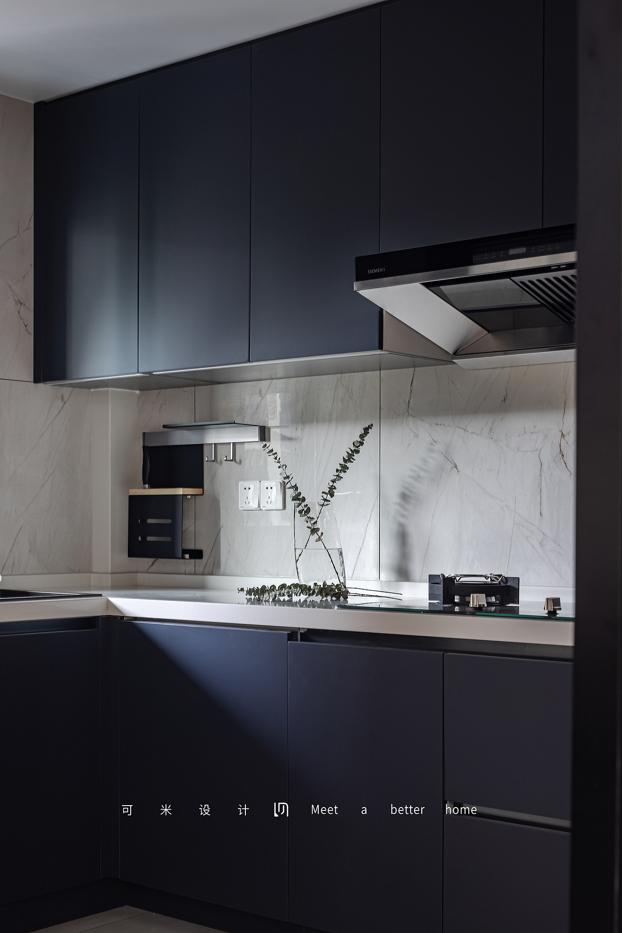 黑白咖的完美融合，释放最实用的现代家居之美