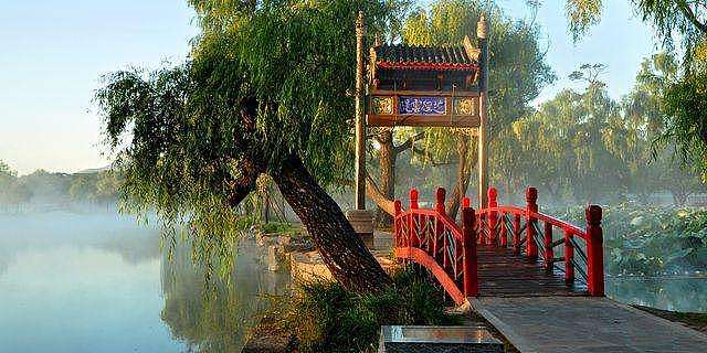 《承德避暑山庄之芝径云堤》（图ZMjQyMjEyNzQw） - 创作习作 - 站酷设计师逸君荷Dyln原创素材 - 站酷ZCOOL