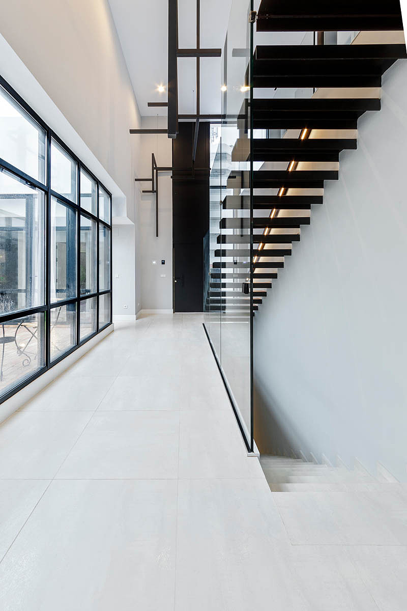 加的斯白色海滨别墅