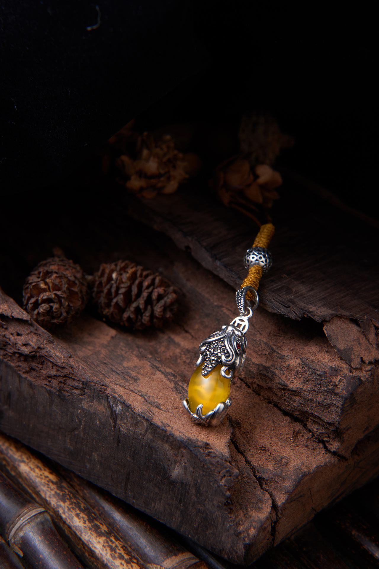 貔貅咻咻咻咻吊坠（图ZMTc3MTA3MzI4） - 产品摄影 - 站酷设计师拾柒ss原创素材 - 站酷ZCOOL