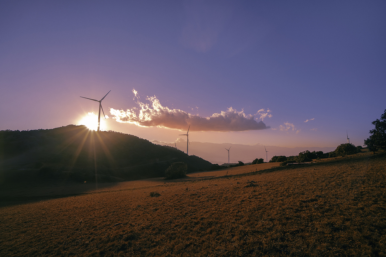 乌龙坝风车山_黄昏（图ZMjM1OTg0MjQw） - 风光摄影 - 站酷设计师乔巴飞飞飞原创素材 - 站酷ZCOOL