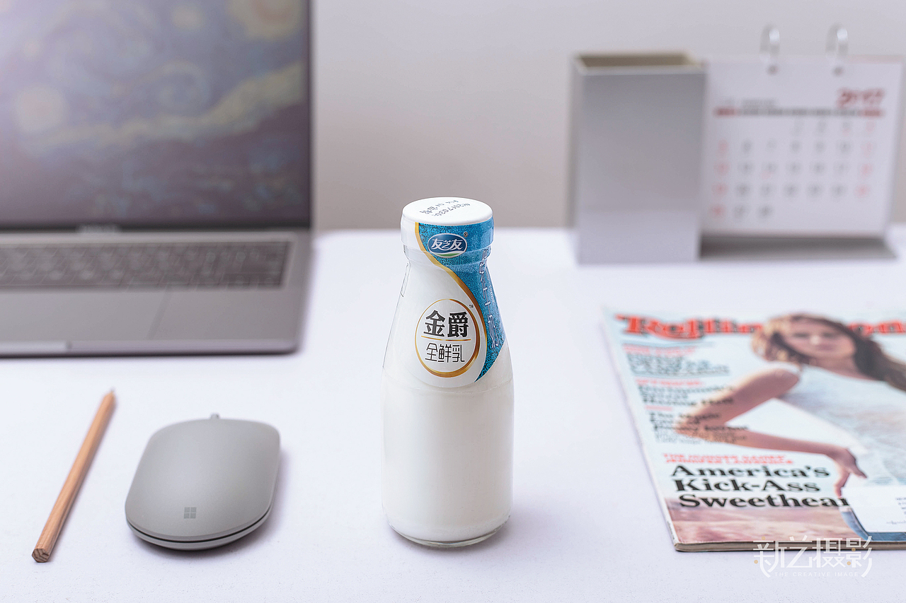 友芝友牛奶场景图 饮品拍摄 静物摄影 早餐（图ZODEwNjUwMTI=） - 产品摄影 - 站酷设计师唯艺创索视觉策划原创素材 - 站酷ZCOOL