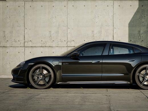 ue4渲染的小汽车.