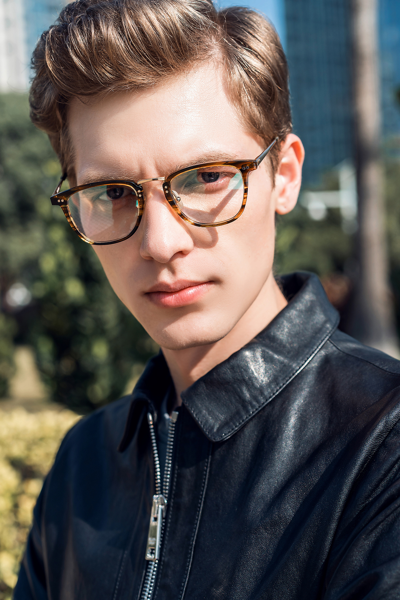 深圳 | ZD | 摄影 美男眼镜~（图ZMjI4NDAyMDE2） - 人像摄影 - 站酷设计师ZD专注模特摄影原创素材 - 站酷ZCOOL