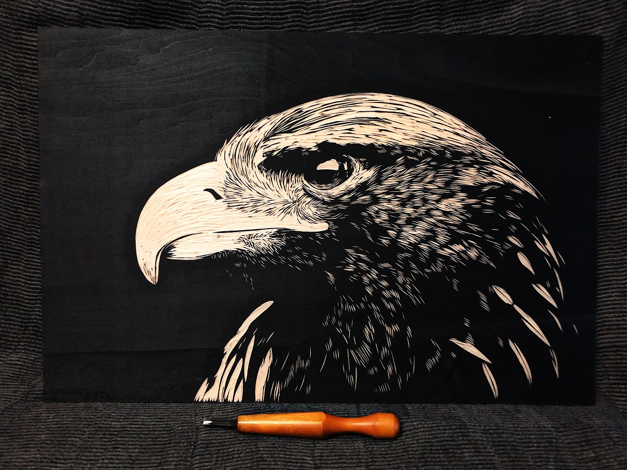 原创纯手工黑白木刻版画定制鹰