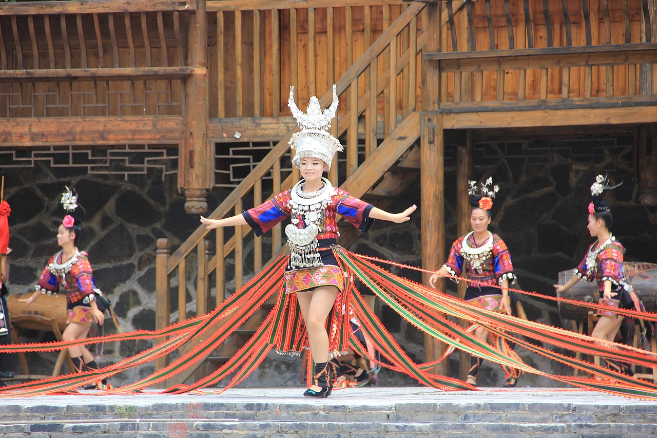 贵州黔东南西江千户苗寨（图ZMTA4Mjk2OTY=） - 首饰设计 - 站酷设计师尚圣原创工作室原创素材 - 站酷ZCOOL