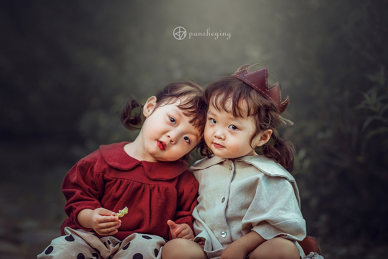 小小姐妹花（图ZMTM0NTE4MzIw） - 人像摄影 - 站酷设计师PAN摄影原创素材 - 站酷ZCOOL