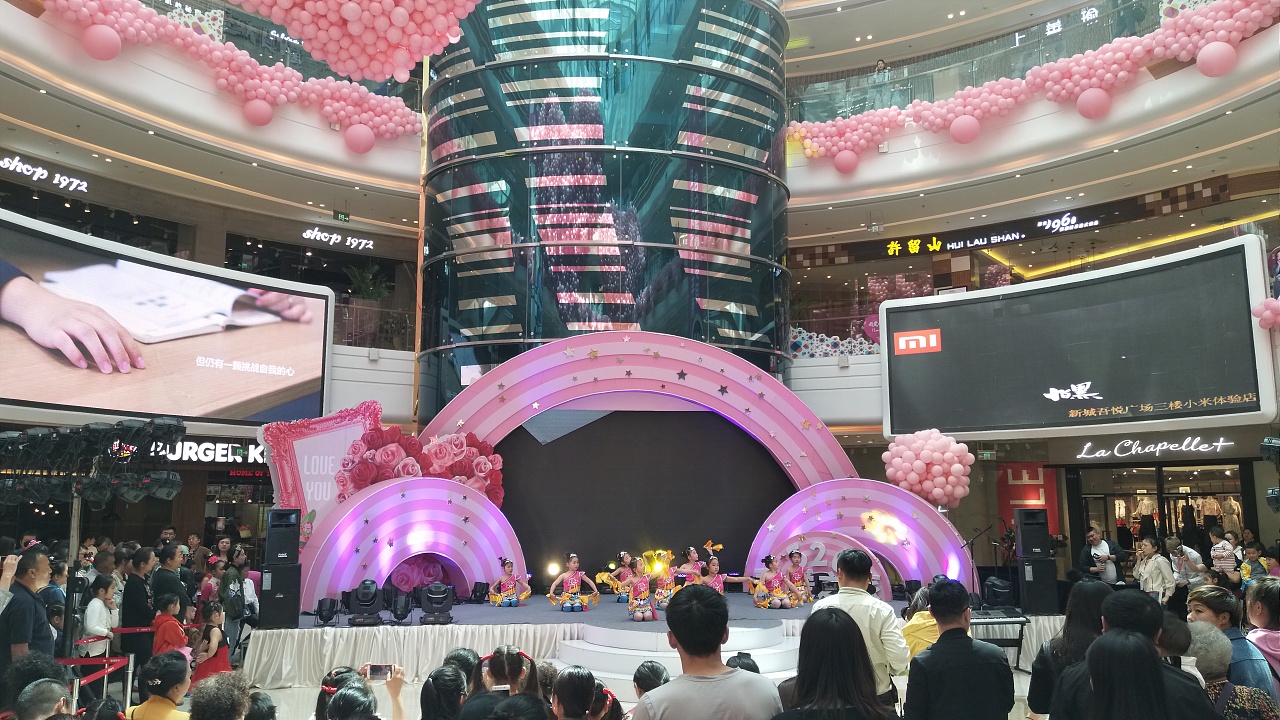 五月蓝天_唱响吾悦A（图ZMTEzNzU4ODc2） - 人文/纪实摄影 - 站酷设计师蓝天艺术学校原创素材 - 站酷ZCOOL