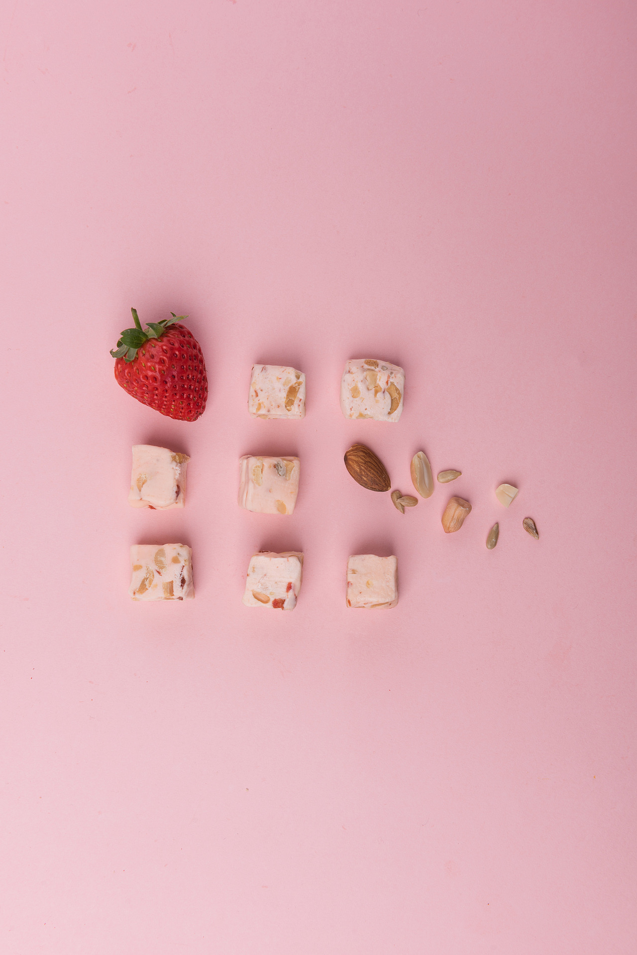 一个人的好天气的牛轧糖产品静物摄影