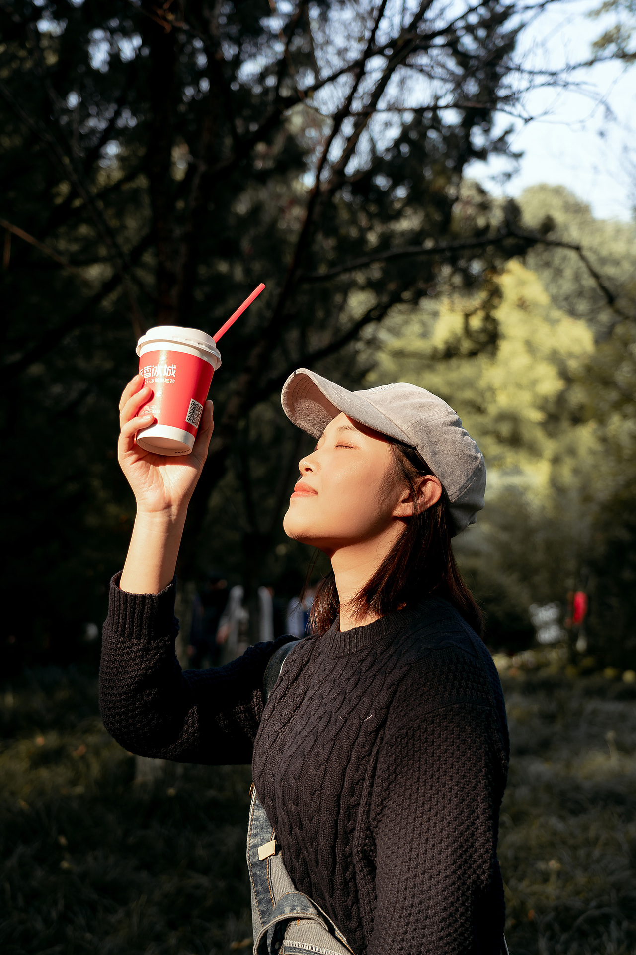 打卡成都人民公园（图ZMjM1NzM3Njk2） - 人像摄影 - 站酷设计师鱼游梦境原创素材 - 站酷ZCOOL