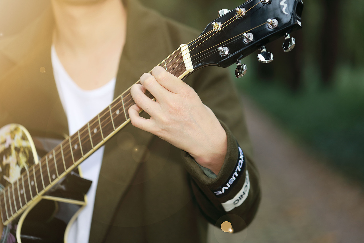 男朋友音乐（图ZNjcwNTM2NzY=） - 人像摄影 - 站酷设计师稻田摄影原创素材 - 站酷ZCOOL