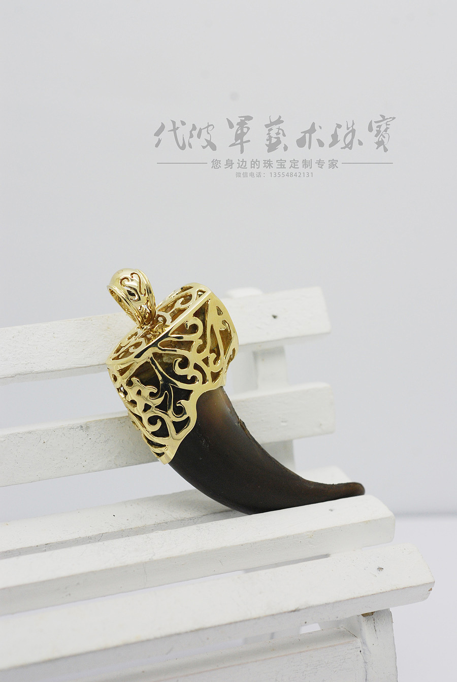 代波军艺术珠宝定制----沉香镶嵌设计与牙镶嵌设计作品欣赏（图ZNzY5NDg3NDQ=） - 首饰设计 - 站酷设计师代波军艺术珠宝原创素材 - 站酷ZCOOL