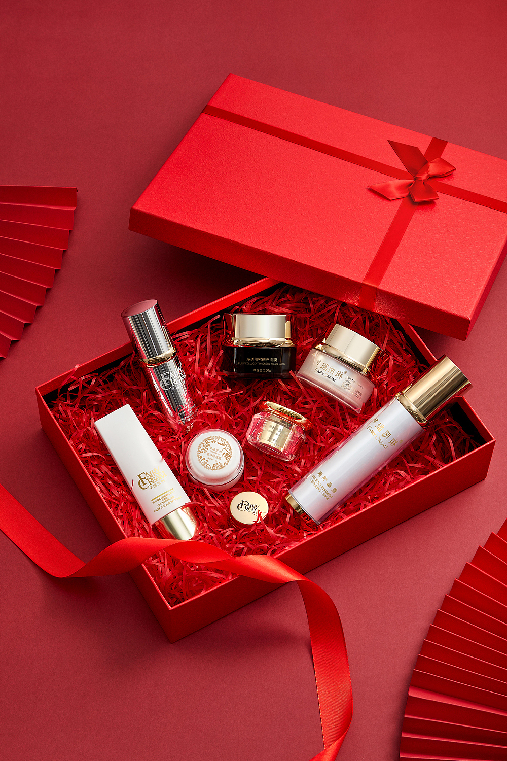 护肤品喜庆新年主题海报拍摄与精修