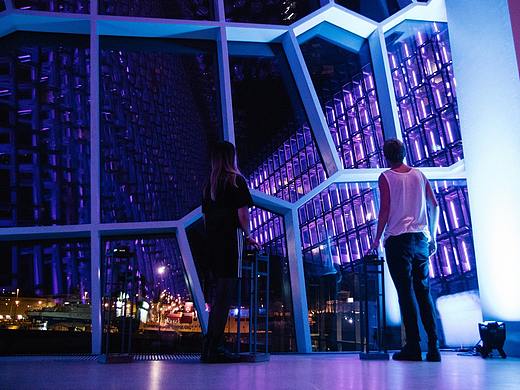 北冥有光，光在冰岛，亦如彩虹，暖一座城