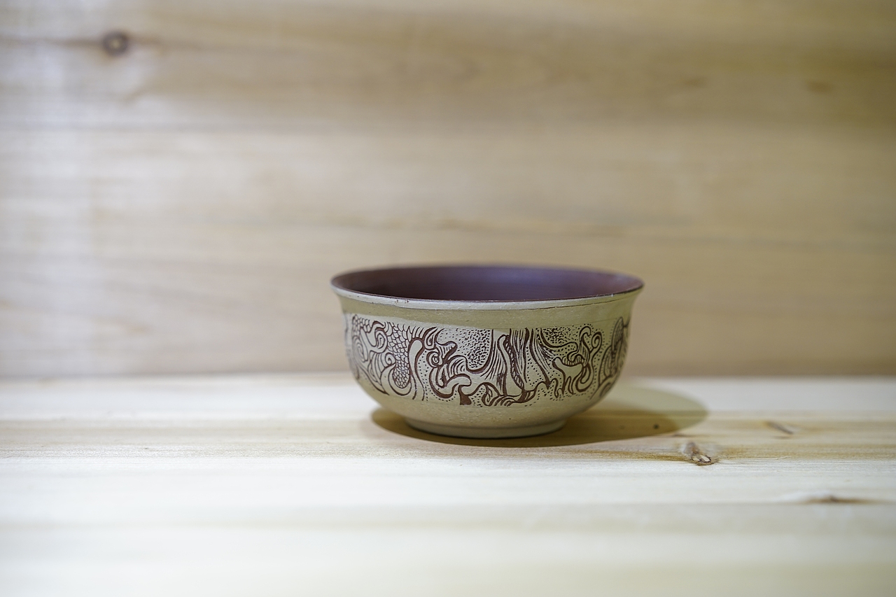 以前学陶做的陶器（荣昌陶剔化妆土）（图ZNDM2NDMyMzI=） - 工艺品设计 - 站酷设计师醉正川原创素材 - 站酷ZCOOL