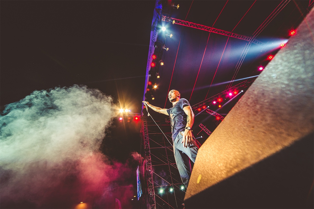 美丽南方音乐节（图ZMjA3MjUxNDg=） - 人像摄影 - 站酷设计师凹凸蜀黍原创素材 - 站酷ZCOOL