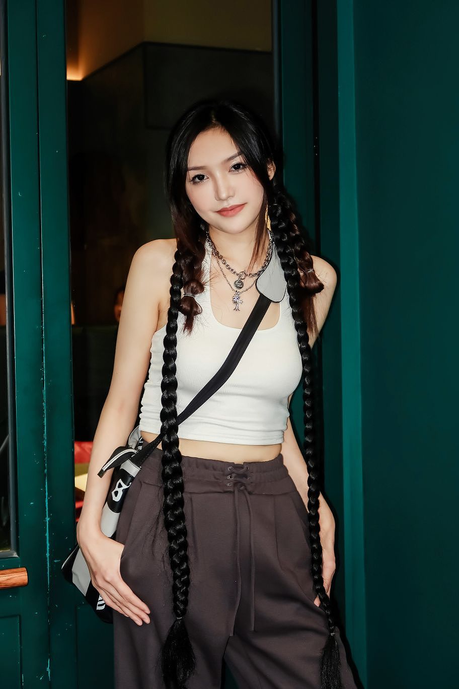 是我最喜欢的墨绿色（图ZMzIxMzg0OTAw） - 人像摄影 - 站酷设计师辰音Azure原创素材 - 站酷ZCOOL