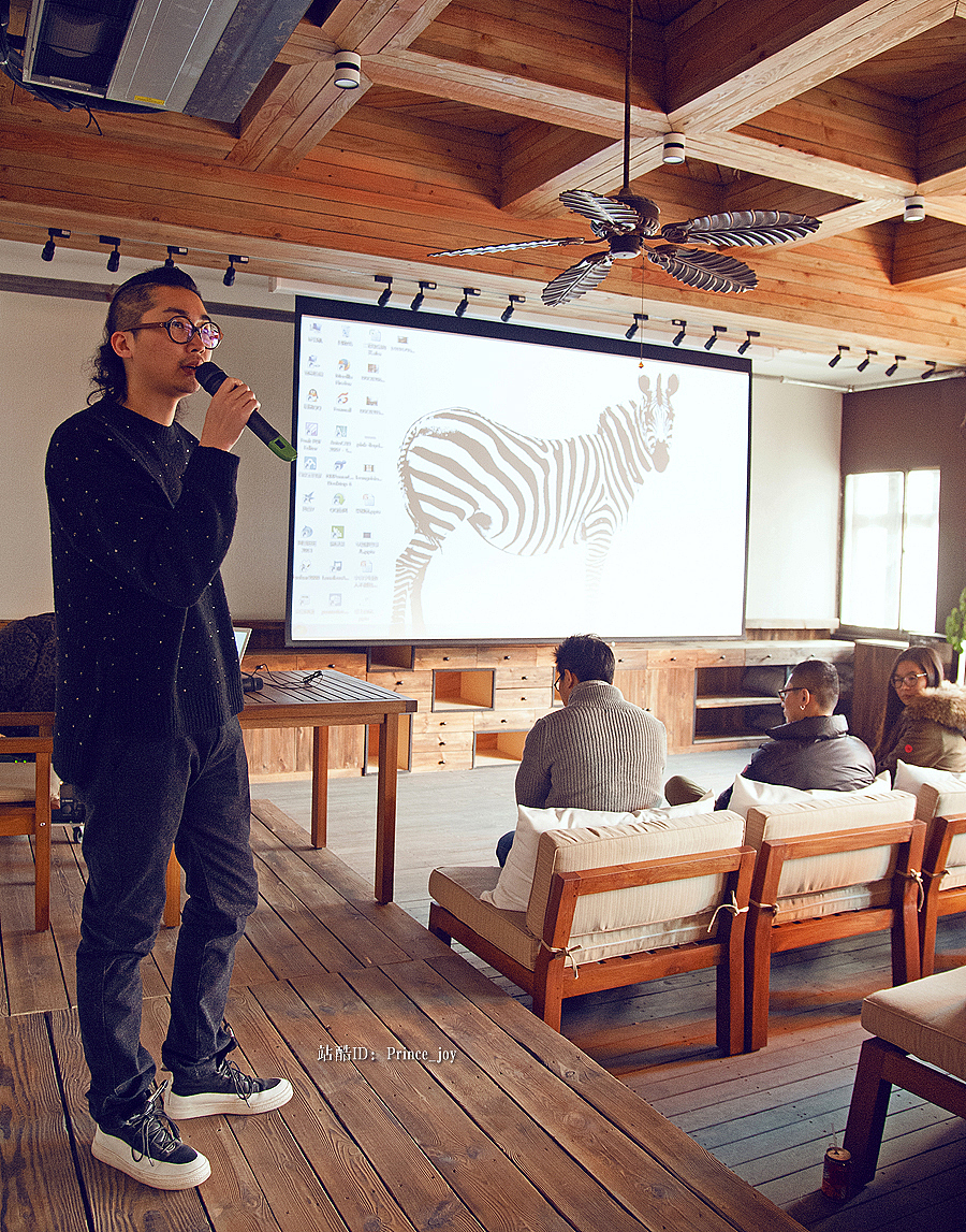 主持人：泡泡猪，简单串词