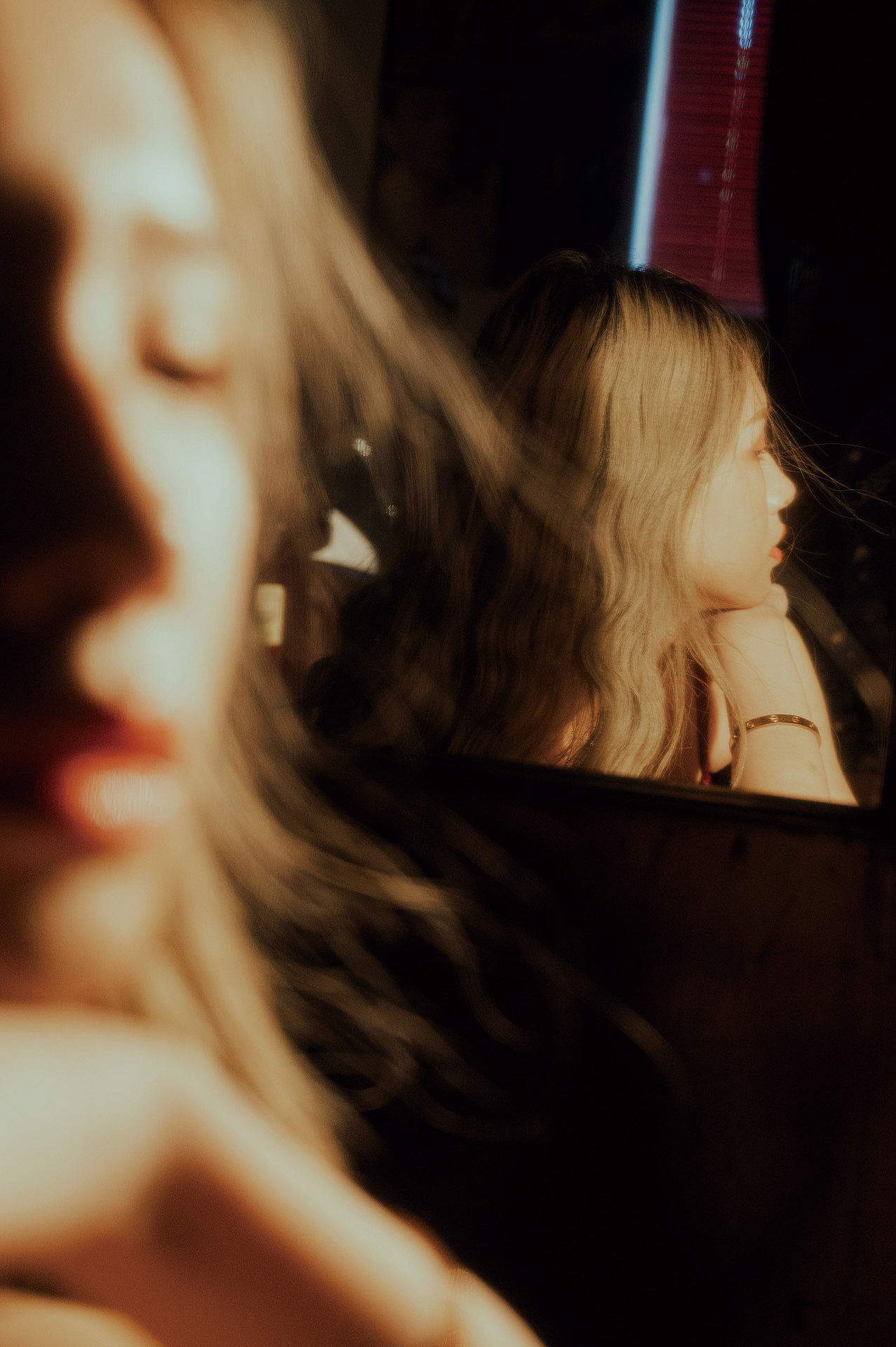 池中花（圖ZMjY1NDM0NjQw） - 人像攝影 - 站酷設(shè)計師白夜行原創(chuàng)素材 - 站酷ZCOOL