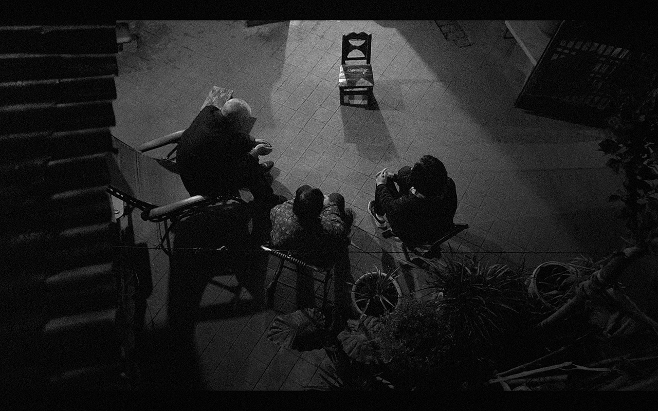 在家（图ZMjA1NTEyOTI4） - 人文/纪实摄影 - 站酷设计师时尚老头原创素材 - 站酷ZCOOL