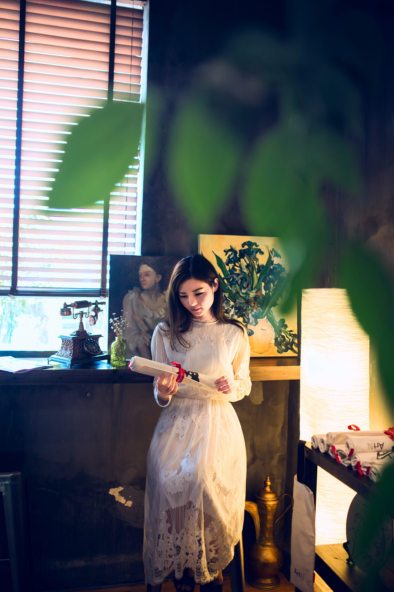 谁念西风独自凉,萧萧黄叶闭疏窗,沉思往事立残阳