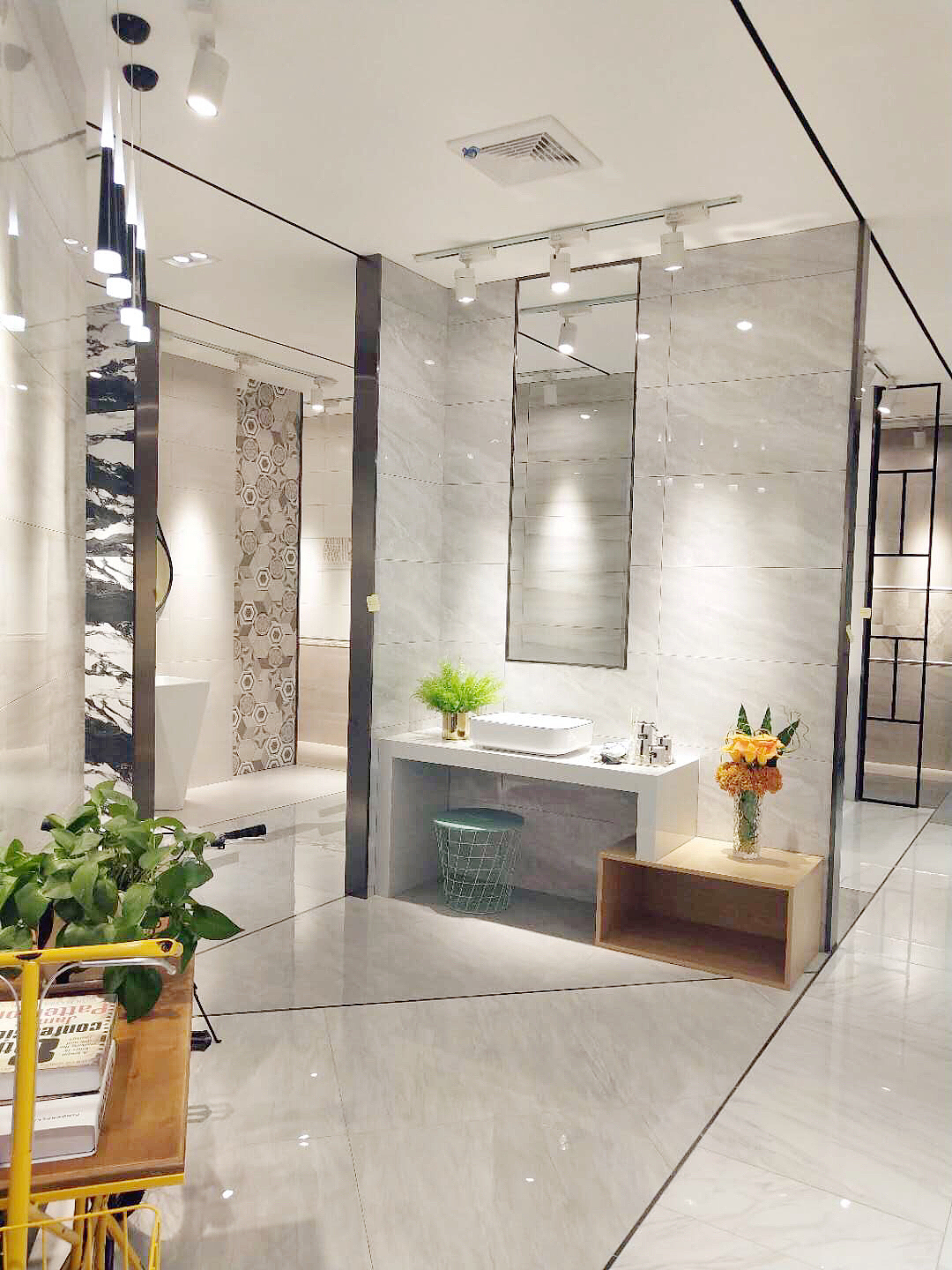 郎玛瓷砖榆树店 瓷砖门店实景摄影