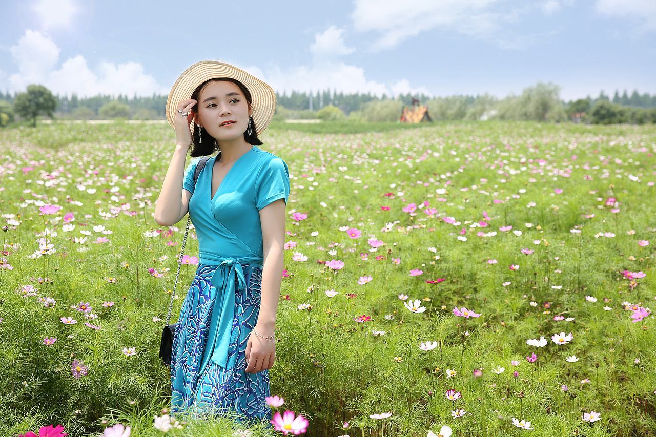 盛夏美丽郊外美景/美女模特/服装拍摄/外景（图ZNTE2MzA4NTI=） - 人像摄影 - 站酷设计师粉色雪7320原创素材 - 站酷ZCOOL