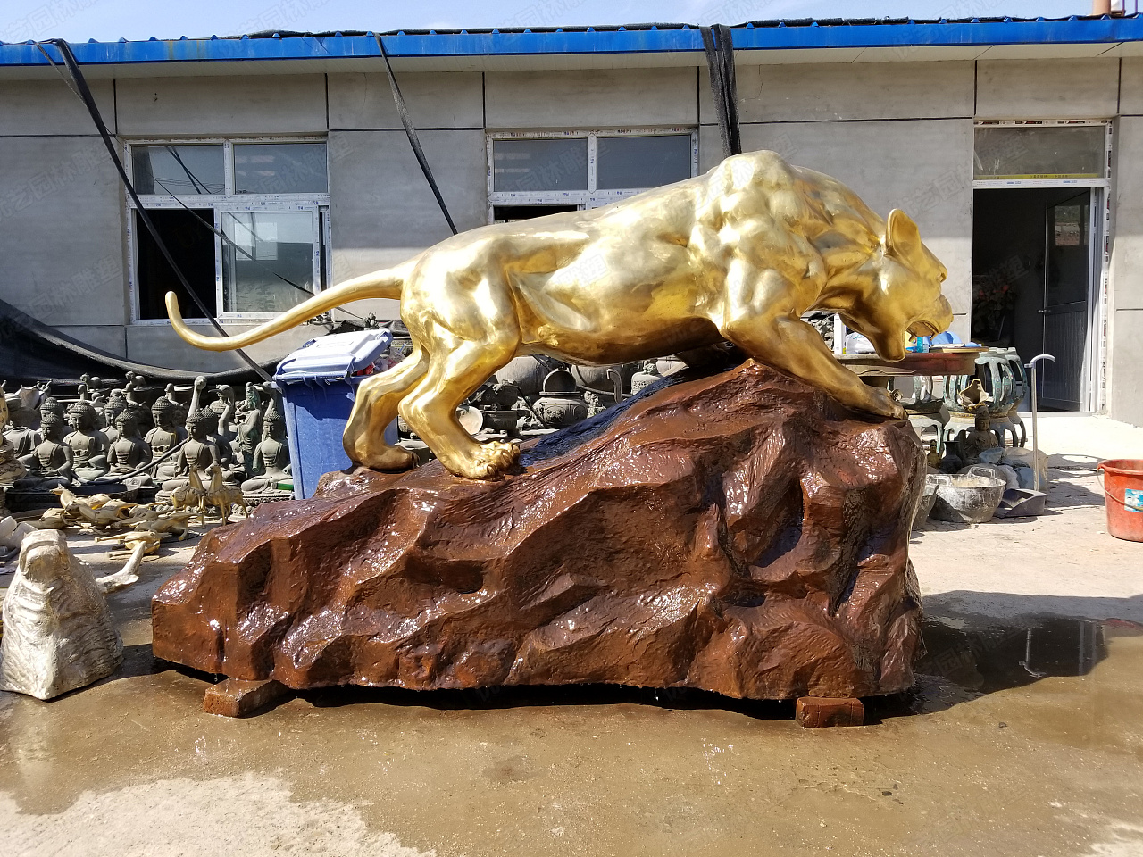 铜豹子,铜猎豹雕塑