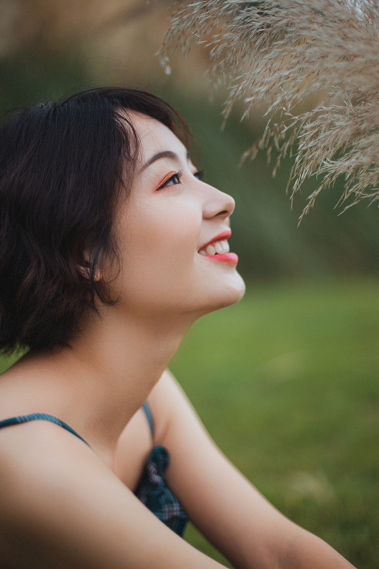 芦苇（图ZMTc1NjIxODIw） - 人像摄影 - 站酷设计师摄影师班班原创素材 - 站酷ZCOOL