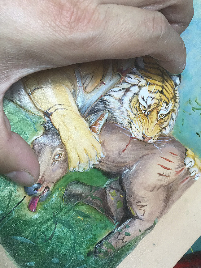 Poseidon臻 藏 私人订制-猛虎逐鹿（图ZNzg2MDY1NzY=） - 工艺品设计 - 站酷设计师945124原创素材 - 站酷ZCOOL