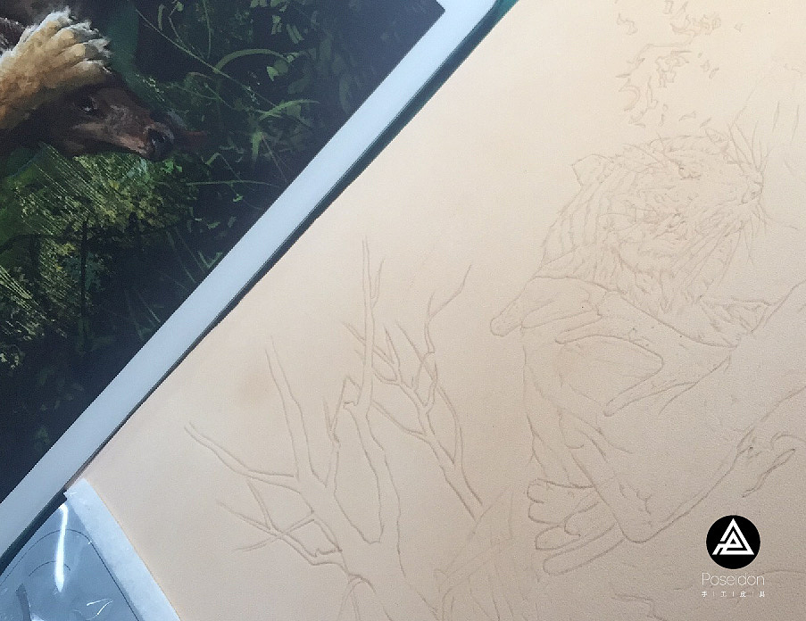 Poseidon臻 藏 私人订制-猛虎逐鹿（图ZNzg2MDY1NDQ=） - 工艺品设计 - 站酷设计师945124原创素材 - 站酷ZCOOL