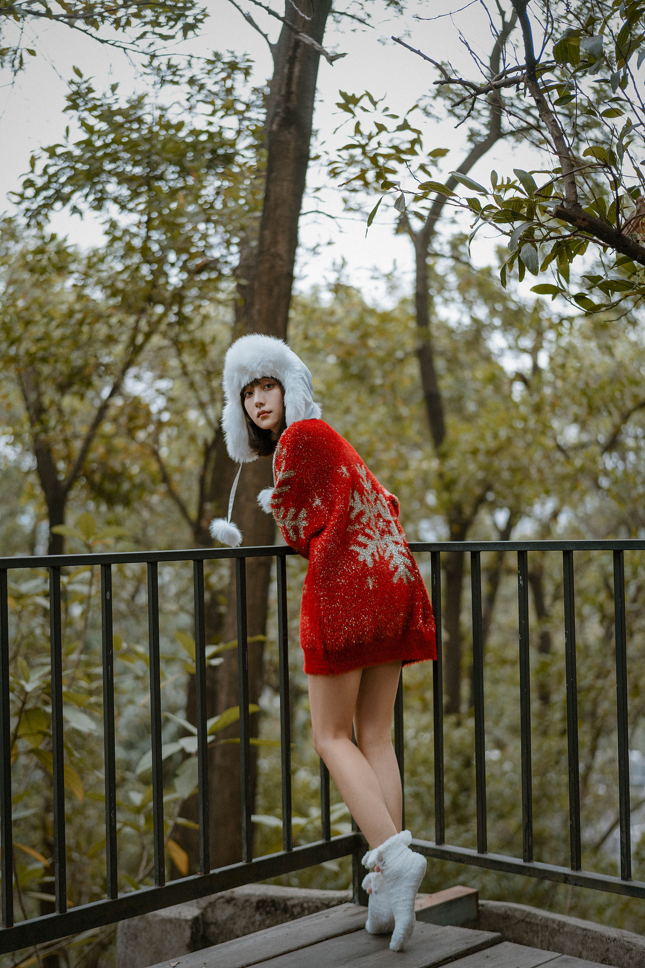 我不看星星,也不说想你,这样,星星和你都蒙在鼓里。