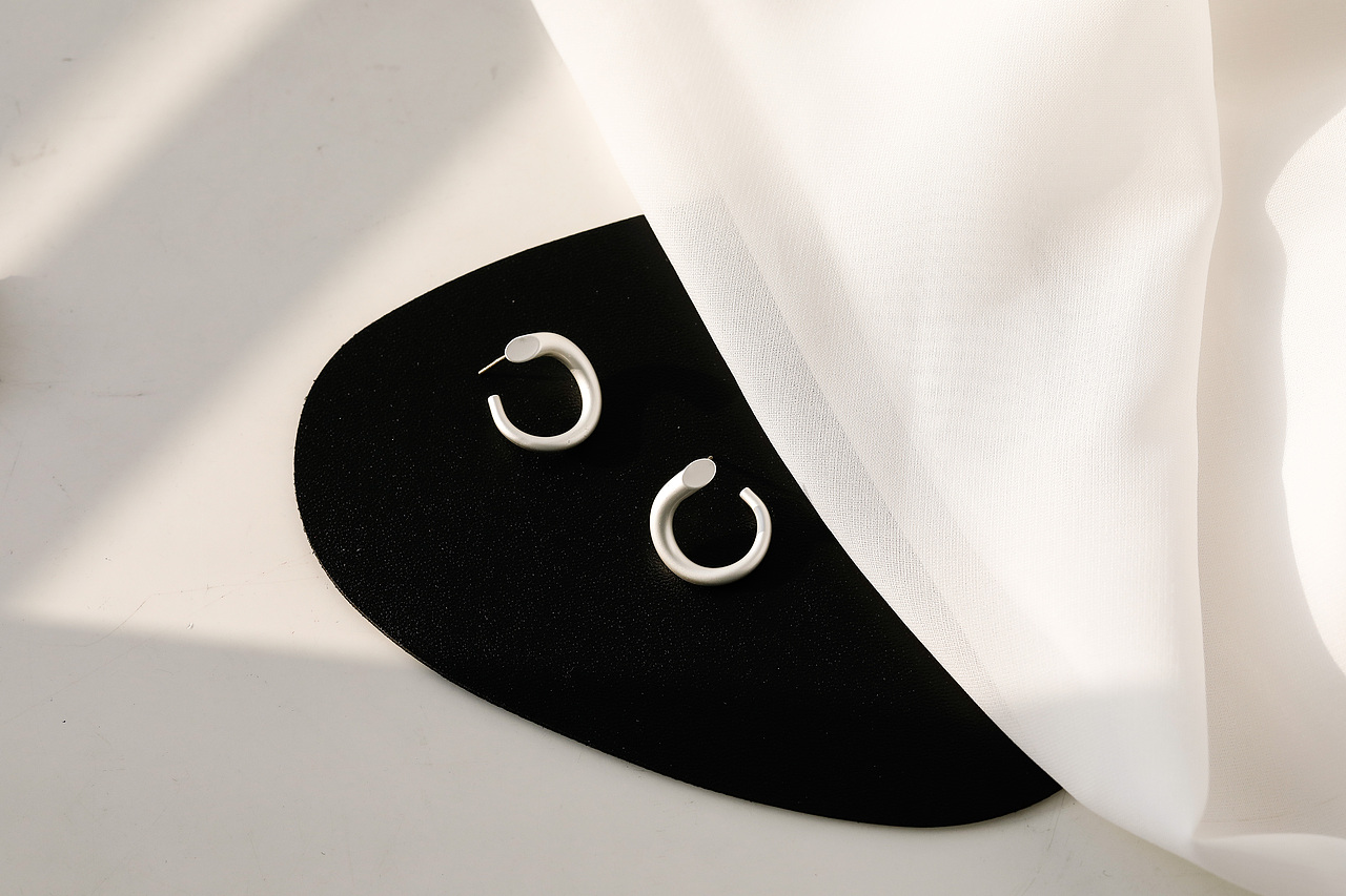 ins风冷淡风银饰品首饰拍摄 静物产品拍摄 耳环耳夹